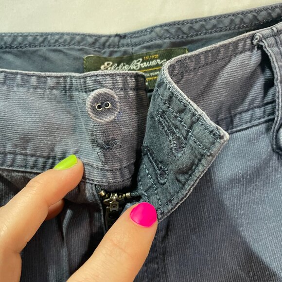 Eddie Bauer Mercer Fit Shorts Womens Size 10T Blue Cargo Pockets Casual Workwear - Picture 3 of 5